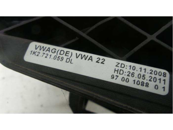 Pedal sprzegla z Volkswagen Scirocco (137/13AD)  2012