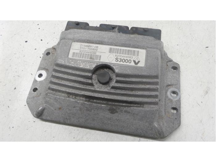 Used Engine management computer Renault Laguna II Grandtour (KG) 2.0 16V Turbo Price on request offered by Autodemontage van de Laar