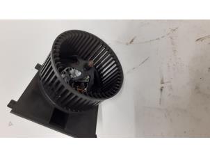 Used Heating and ventilation fan motor Volkswagen New Beetle (1Y7) 1.9 TDI Price € 70,00 Margin scheme offered by Autodemontage van de Laar