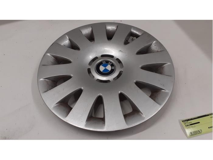 Wheel cover (spare) from a BMW 3-Serie 2002
