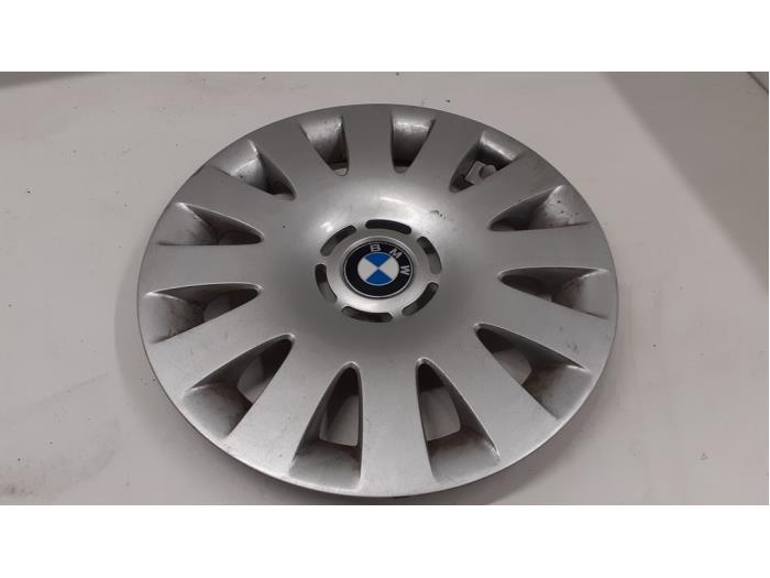 Wheel cover (spare) from a BMW 3-Serie