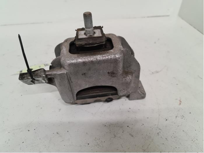 Gebrauchte Motorlager Mini Mini (R56) 1.6 16V Cooper Preis € 50,00 Margenregelung angeboten von Autodemontage van de Laar