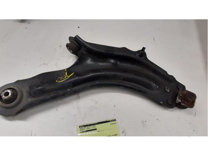 Front wishbone, right from a Renault Kangoo Express (FW) 1.5 dCi 75 2013