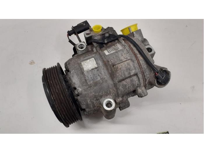 Usagé Compresseur de clim Volkswagen Polo IV (9N1/2/3) 1.4 TDI 70 Prix € 50,00 Règlement à la marge proposé par Autodemontage van de Laar