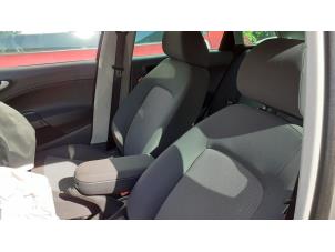 Usados Asiento derecha Seat Ibiza ST (6J8) 1.2 TDI Ecomotive Precio € 150,00 Norma de margen ofrecido por Autodemontage van de Laar