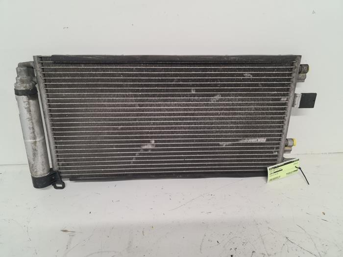 Air conditioning radiator from a MINI Mini One/Cooper (R50) 1.6 16V One 2003
