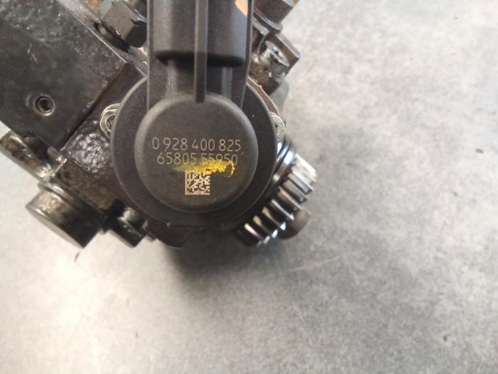 Mechanical fuel pump from a Renault Trafic (1FL/2FL/3FL/4FL) 1.6 dCi 90 2018