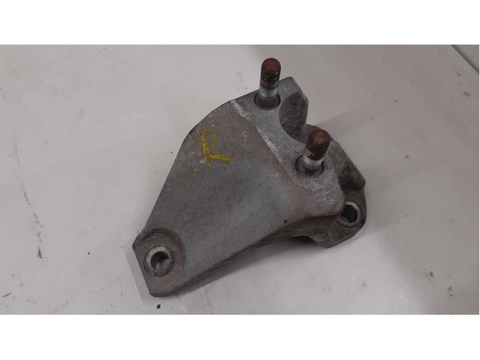 Used Engine mount Ford Fiesta 6 (JA8) 1.6 TDCi 16V 95 Price € 25,00 Margin scheme offered by Autodemontage van de Laar