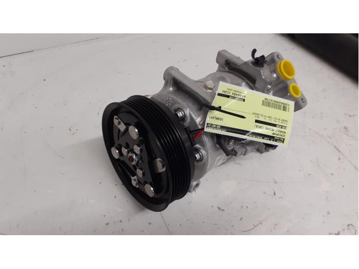 Usagé Compresseur de clim Renault Megane IV Estate (RFBK) 1.5 Energy dCi 110 Prix € 363,00 Prix TTC proposé par Autodemontage van de Laar