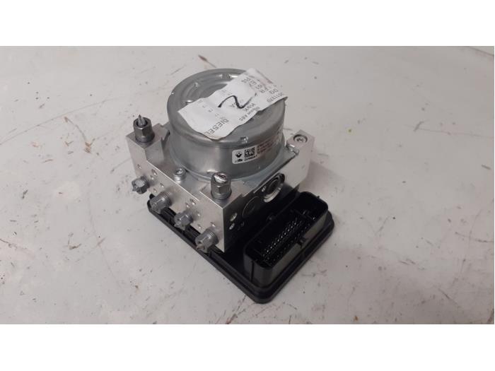 Usagé Bloc ABS Renault Megane IV Estate (RFBK) 1.5 Energy dCi 110 Prix € 424,71 Prix TTC proposé par Autodemontage van de Laar