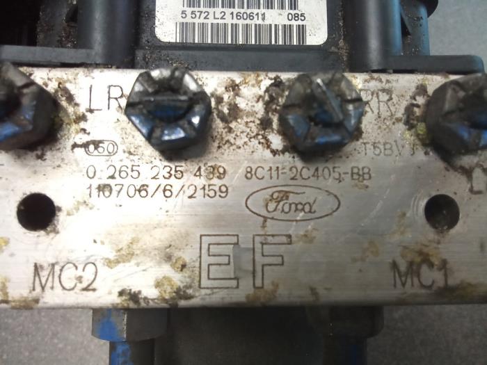 ABS pump from a Ford Transit 2.2 TDCi 16V 2012