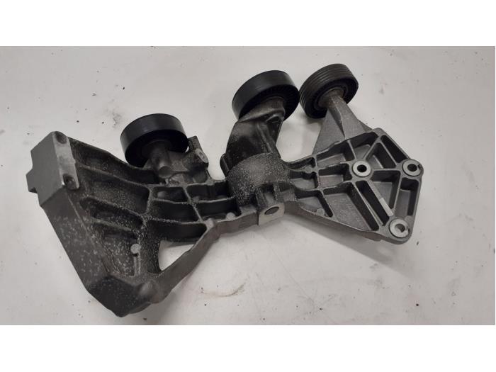 Used Engine mount Mercedes A (W168) 1.4 A-140 Price € 35,00 Margin scheme offered by Autodemontage van de Laar