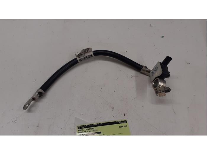 Używane Kabel (rózne) Audi A4 Avant (B8) 2.0 TFSI 16V Cena € 25,00 Procedura marży oferowane przez Autodemontage van de Laar