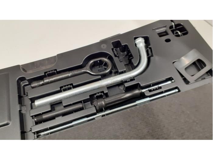 Zubehör, Werkzeugkasten für AUDI A4 (8K2, B8)