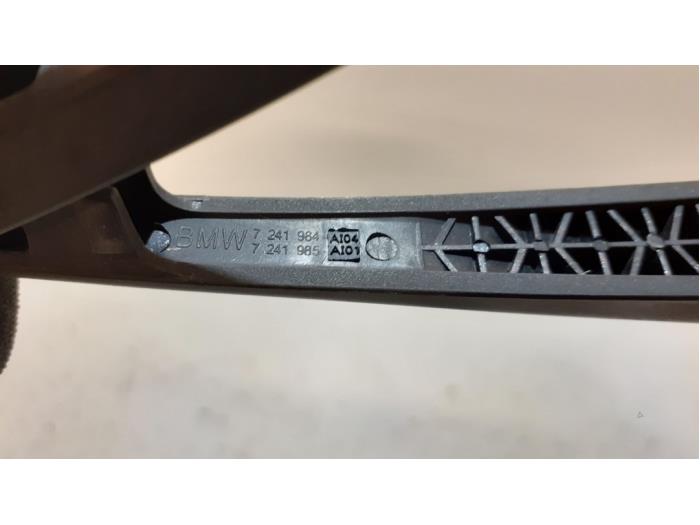 Rear wiper arm BMW 1 serie 118i 1.5 TwinPower 12V - 7241984 MITSUBA