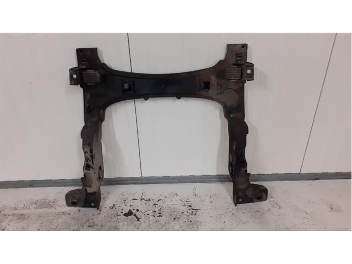 Used Subframe Mercedes A (W169) 2.0 A-160 CDI 16V Price € 100,00 Margin scheme offered by Autodemontage van de Laar