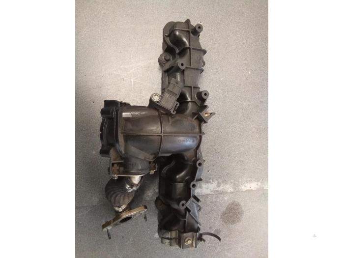 Gebrauchte Ansaugbrugge Ford Transit Preis € 50,00 Margenregelung angeboten von Autodemontage van de Laar