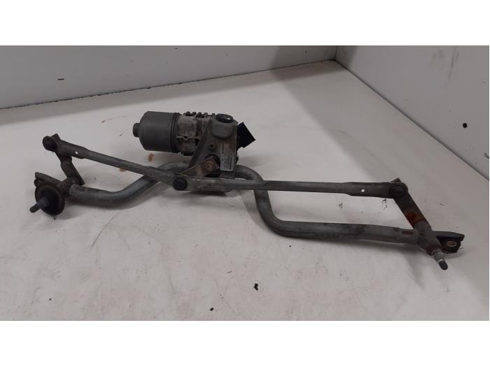 Wiper motor + mechanism from a Renault Clio II (BB/CB) 1.2 16V 2003