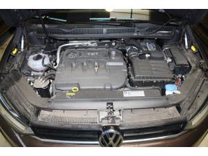 Engine from a Volkswagen Touran (5T1) 2.0 TDI 110 2016