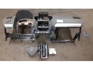 Usagé Kit + module airbag Opel Zafira Prix sur demande proposé par Autodemontage van de Laar