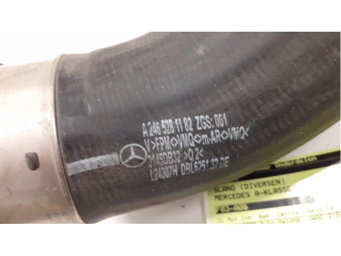Hose (miscellaneous) from a Mercedes-Benz A (W176) 2.2 A-200 CDI, A-200d 16V 2018