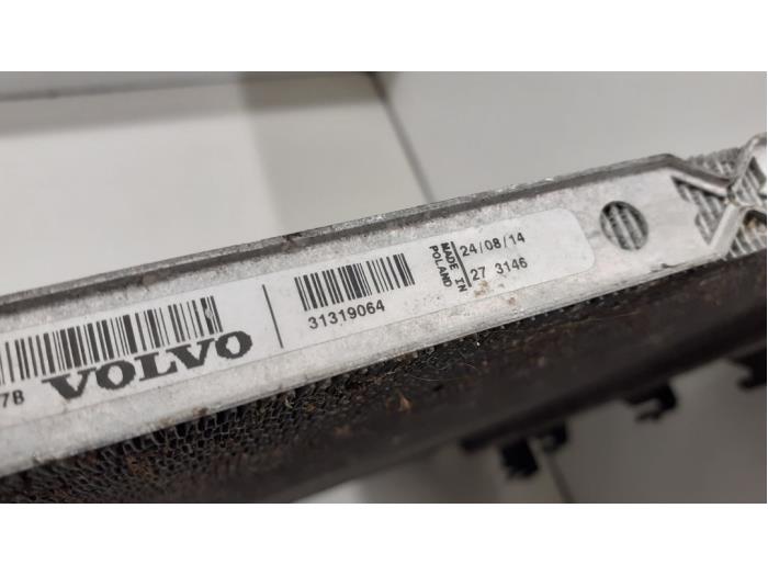Radiador de un Volvo V40 (MV) 2.0 D4 16V 2014