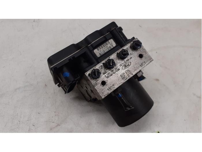 Begagnade ABS-pump Ford Mondeo III Pris € 100,00 Marginaltabell erbjuds av Autodemontage van de Laar