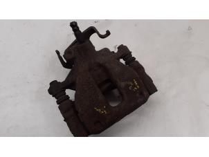 Used Rear brake calliper, right Ford Mondeo III Price on request offered by Autodemontage van de Laar