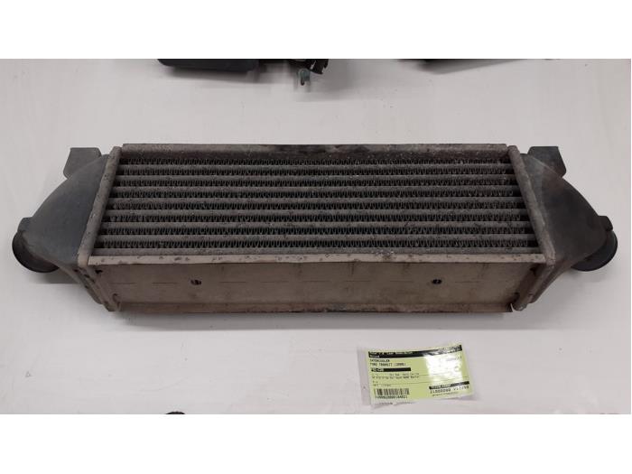 Usados Intercooler Ford Mondeo III Precio € 50,00 Norma de margen ofrecido por Autodemontage van de Laar