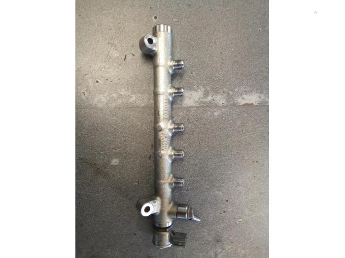 Usagé Système d'injection Volvo V40 (MV) 2.0 D4 16V Prix € 100,00 Règlement à la marge proposé par Autodemontage van de Laar