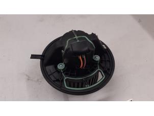Used Heating and ventilation fan motor BMW 1 serie (E87/87N) 116i 1.6 16V Price € 40,00 Margin scheme offered by Autodemontage van de Laar