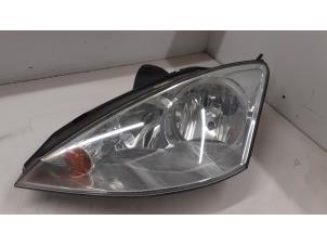 Used Headlight, left Ford Focus 1 1.6 16V Price € 35,00 Margin scheme offered by Autodemontage van de Laar