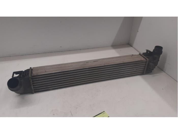 Usados Intercooler Dacia Duster (HS) 1.5 dCi Precio € 80,00 Norma de margen ofrecido por Autodemontage van de Laar