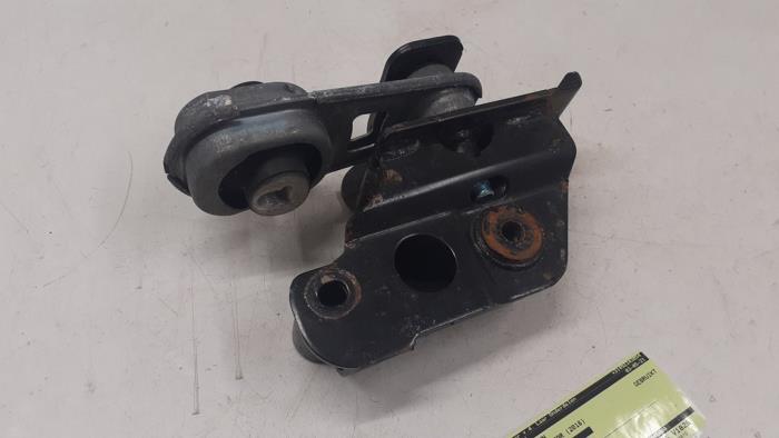 Usagé Support moteur Renault Kadjar (RFEH) 1.5 Blue dCi Prix € 42,35 Prix TTC proposé par Autodemontage van de Laar