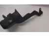 Opel Astra H SW (L35) 1.6 16V Twinport Front windscreen washer reservoir