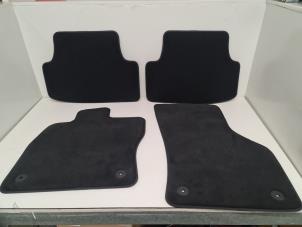 Used Set of mats Volkswagen Golf VII (AUA) 2.0 TDI 16V Price € 90,75 Inclusive VAT offered by Autodemontage van de Laar
