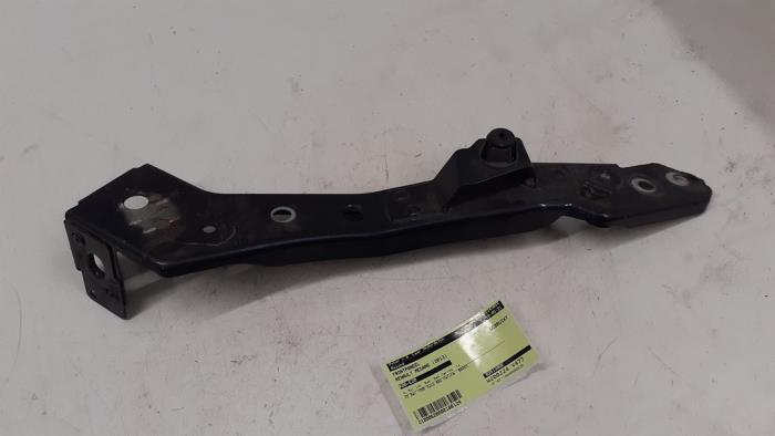 Begagnade Front Renault Megane III Berline (BZ) 1.2 16V TCE 115 Pris € 30,00 Marginaltabell erbjuds av Autodemontage van de Laar