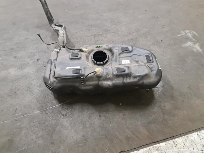 Tank from a Opel Corsa E 1.2 16V 2016