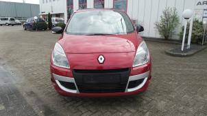 Used Bonnet Renault Scénic III (JZ) 1.9 dCi Price € 175,00 Margin scheme offered by Autodemontage van de Laar