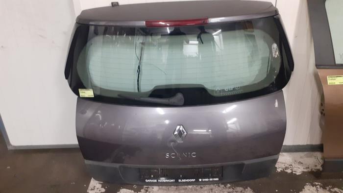 Begagnade Baklucka Renault Scénic II (JM) 1.6 16V Pris € 75,00 Marginaltabell erbjuds av Autodemontage van de Laar