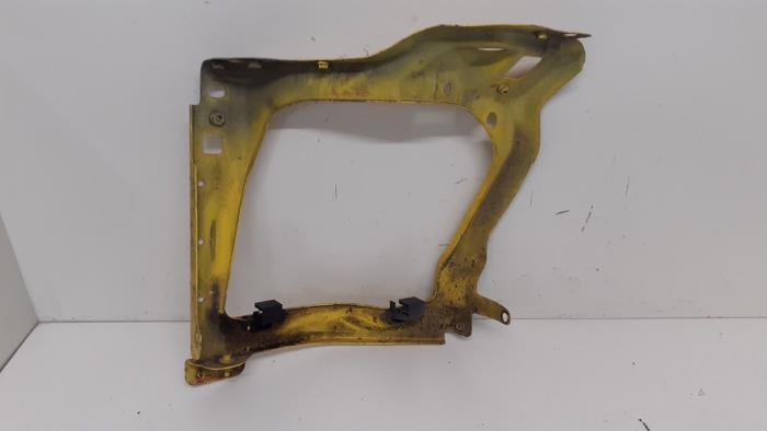 Headlight frame, right from a Ford Mondeo III  2009
