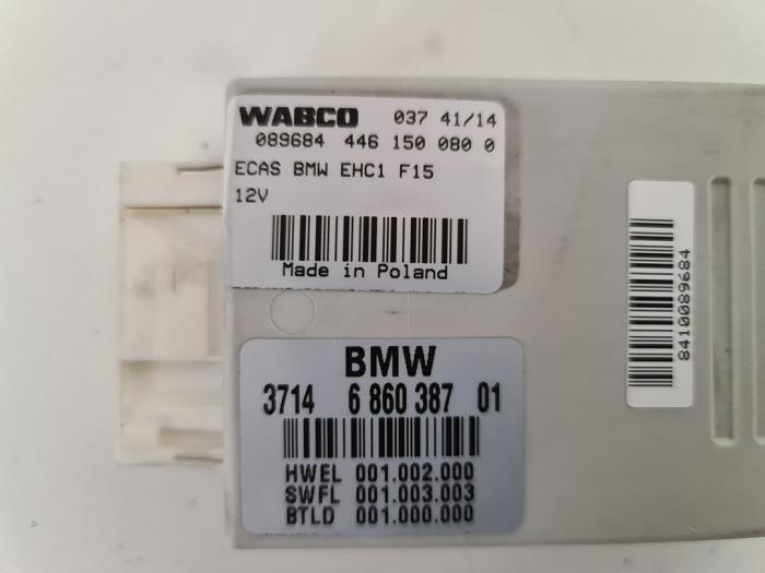 Air suspension module from a BMW X6 (F16) xDrive30d 3.0 24V 2015