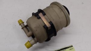 Used Power steering fluid reservoir Nissan Primastar Price € 20,00 Margin scheme offered by Autodemontage van de Laar