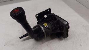 Used Power steering pump Citroen C4 Grand Picasso (UA) 1.6 HDiF 16V 110 Price € 140,00 Margin scheme offered by Autodemontage van de Laar