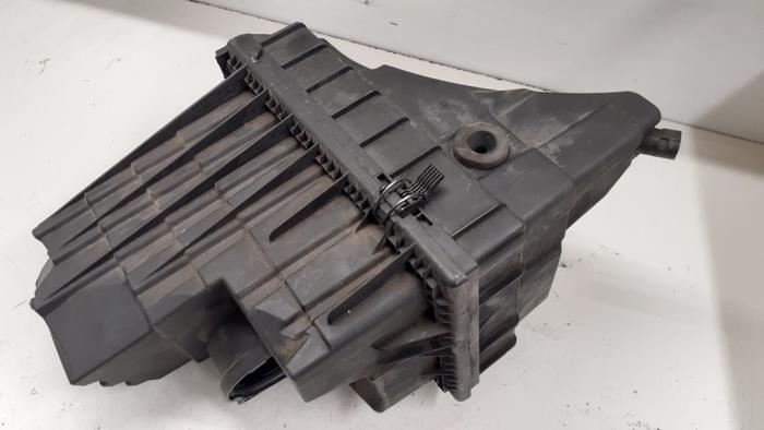 Begagnade Luftfilterhus Volkswagen Transporter T5 2.5 TDi Pris € 40,00 Marginaltabell erbjuds av Autodemontage van de Laar