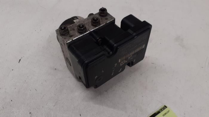 Usagé Pompe ABS Seat Altea (5P1) 1.6 Prix € 80,00 Règlement à la marge proposé par Autodemontage van de Laar