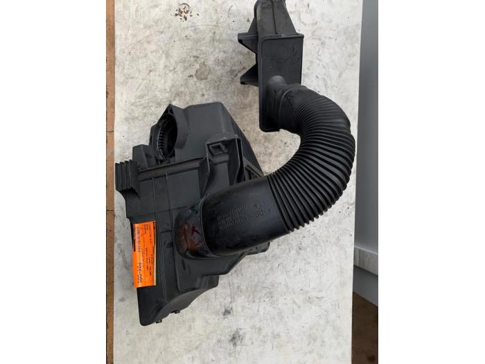 Begagnade Luftfilterhus Skoda Roomster (5J) 1.9 TDI Pris € 80,00 Marginaltabell erbjuds av Autodemontage van de Laar