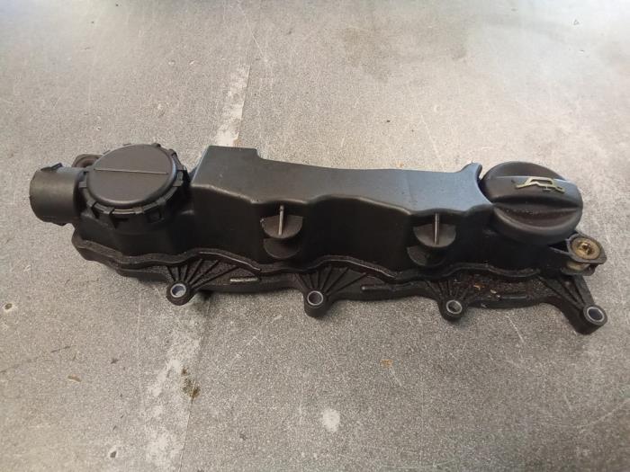 Gebrauchte Ventildeckel Citroen Berlingo 1.6 HDI 16V 75 Preis € 35,00 Margenregelung angeboten von Autodemontage van de Laar
