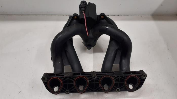 Intake manifold from a BMW 3 serie (E46/2) 318 Ci 2001
