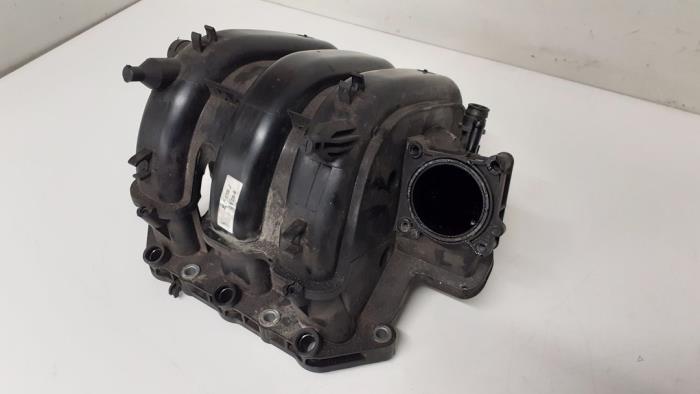 Begagnade Insugsrör Volkswagen Polo V (6R) 1.2 12V Pris € 90,00 Marginaltabell erbjuds av Autodemontage van de Laar